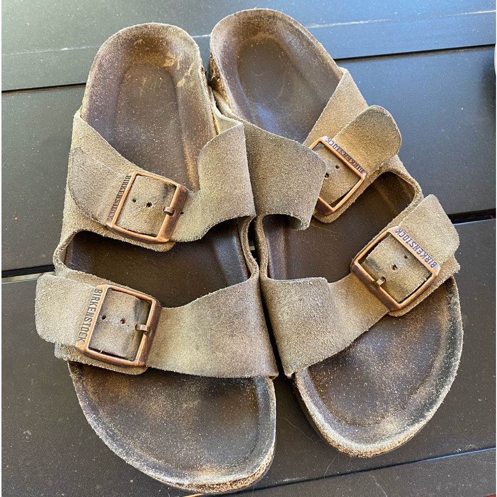 Birkenstock Arizona women’s sandals size 9 - 9.5